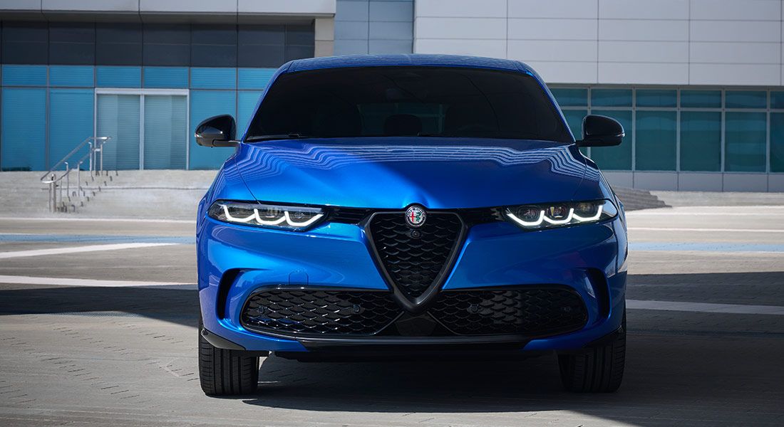 Front view of a blue Alfa Romeo Tonale